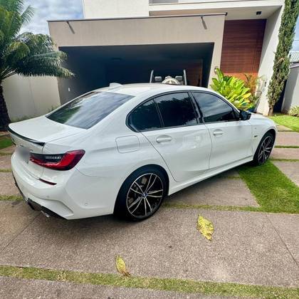 BMW 330e 2.0 16V TURBO HÍBRIDO M SPORT AUTOMÁTICO BMW 330e 2.0 16V TURBO HÍBRIDO M SPORT AUTOMÁTICO